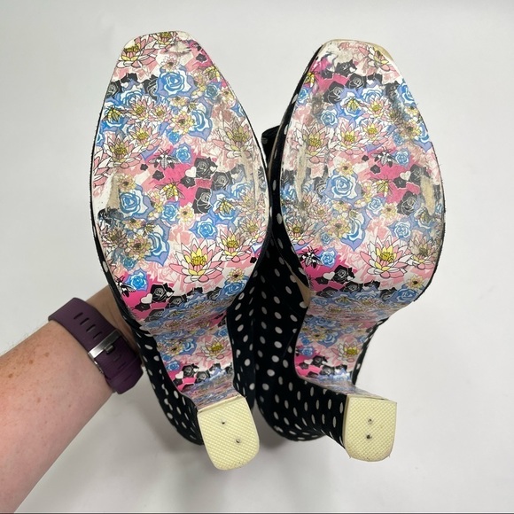 IRREGULAR Choice Black White Velvet Retro Pin-up Polka Dot Peeptoe Platform Heel - Picture 11 of 15